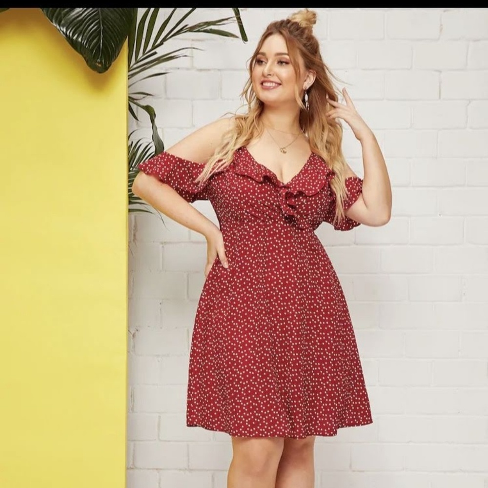 Ruffle Cold Shoulder Confetti Heart Print Dress